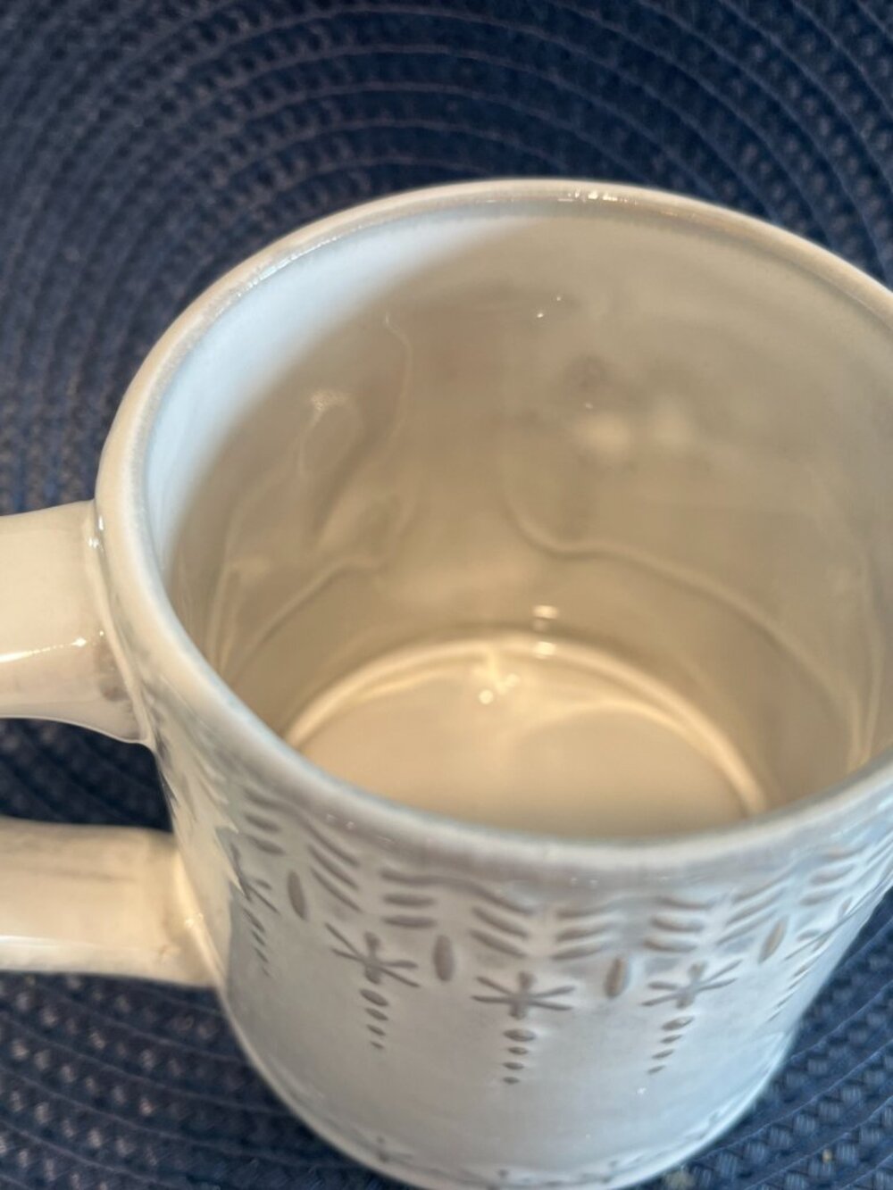 Anthropologie Snowcap Holiday Monogram T Mug - Picture 4 of 6